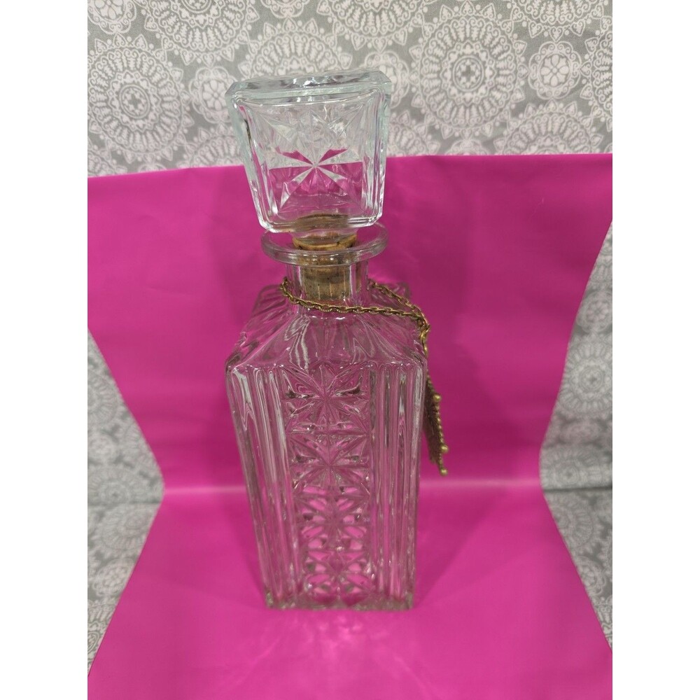 Vintage Glass Liquor Decanter Bottle with Stopper Decorative Medallion VODKA GIN - Picture 6 of 9